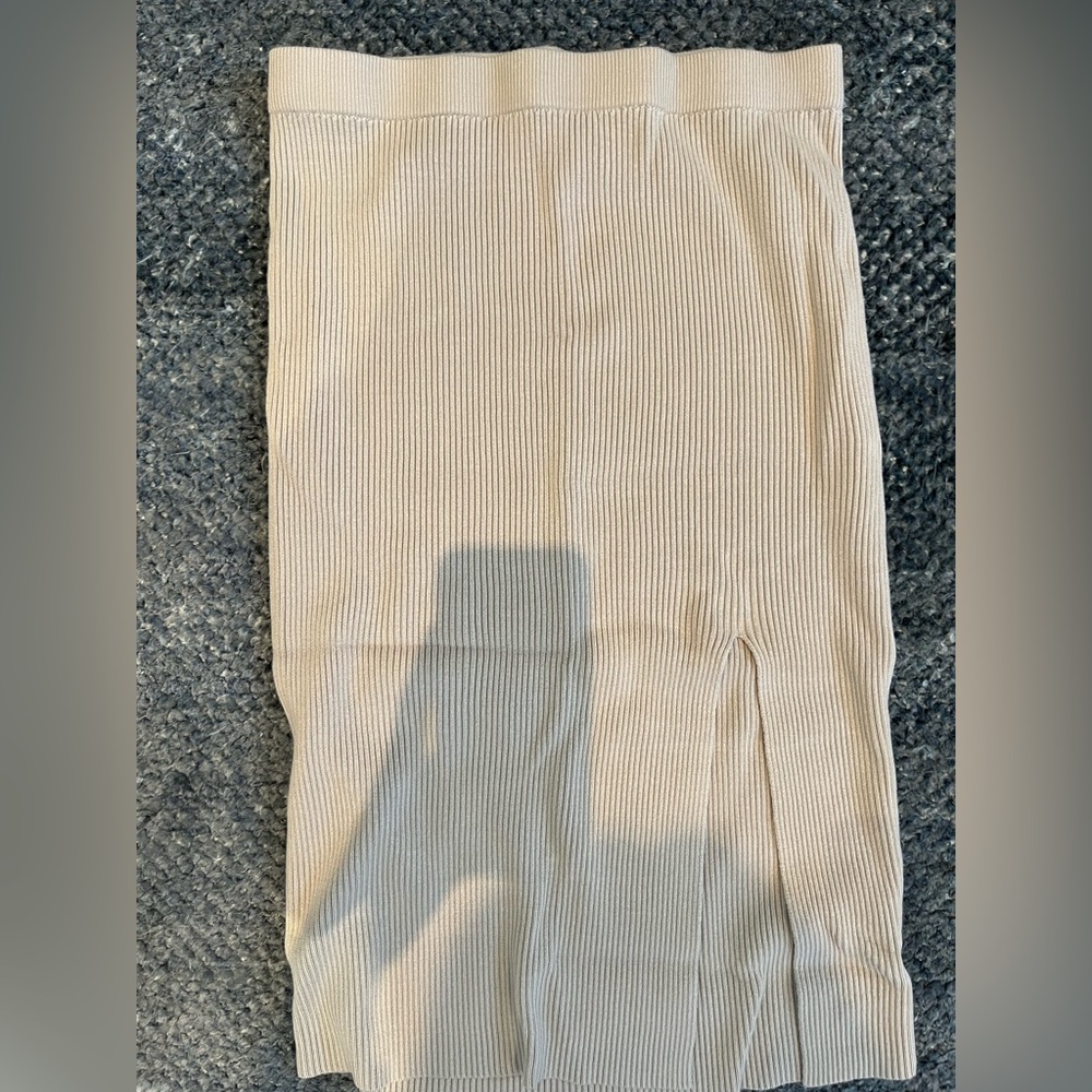 Pencil skirt